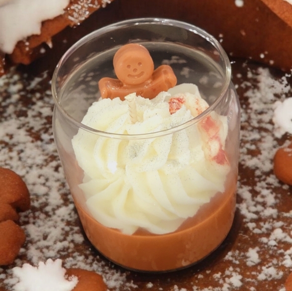 Gingerbread Soy Candle - Picture 3 of 6